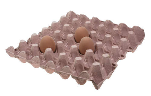 Rosa eggebrett med tre egg