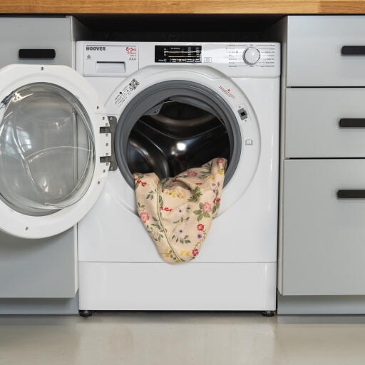 Rosa Omlet hundesengetrekk i vaskemaskin