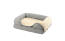 En grå memory foam bolster seng størrelse small 24 med et mykt teppe på toppen